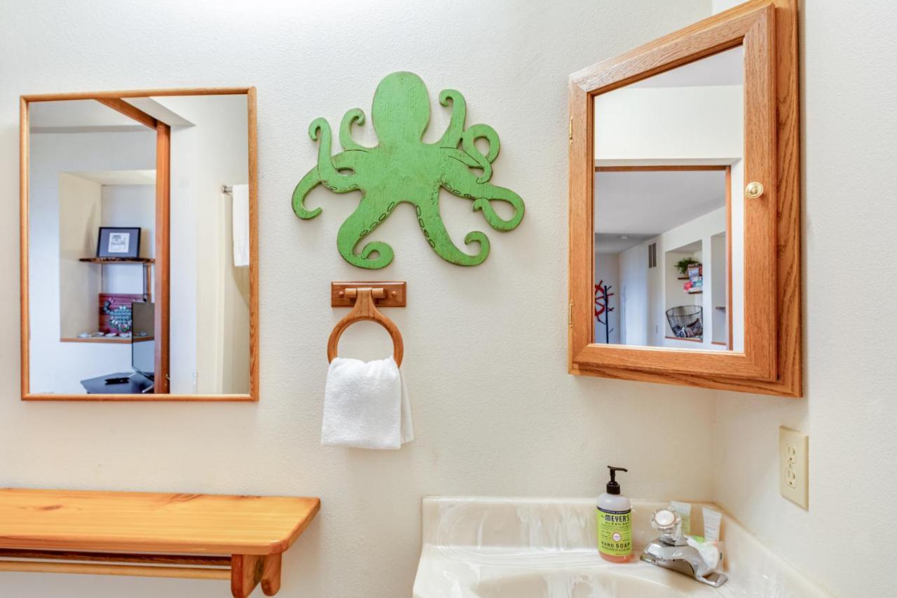 Octopus Den Coupeville Exterior foto